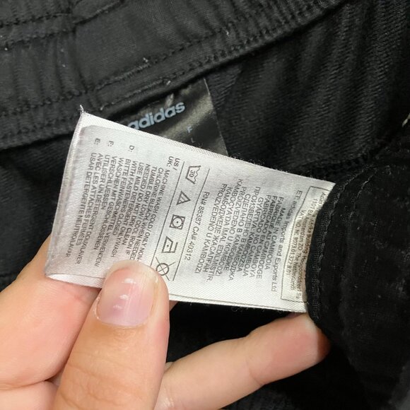 Adidas Men’s L Black Essentials 3-Stripes Pants Secure Pockets Tapered Joggers - Picture 3 of 11